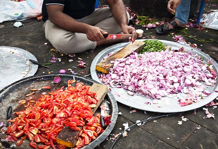 Glint Creatives employees participating in Glint Social Responsibility 
          initiatives focused on compassion and community service